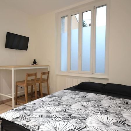 Studio en résidence privée à Villeurbanne Exterior foto
